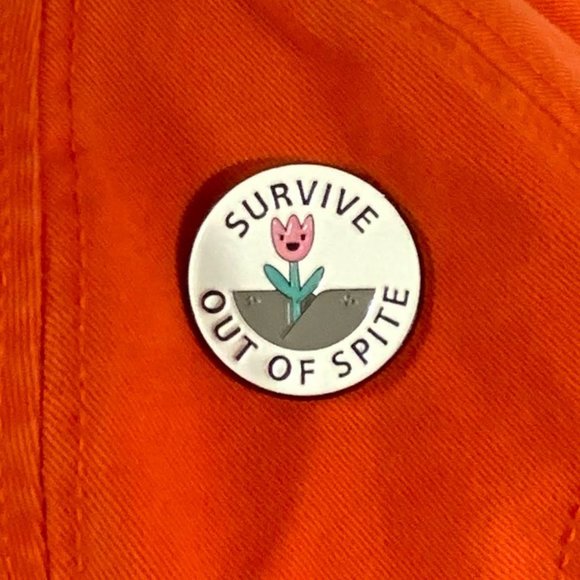 Survive out of‎ Spite Large Enameled Round Pin Brooch White New! - Picture 1 of 4